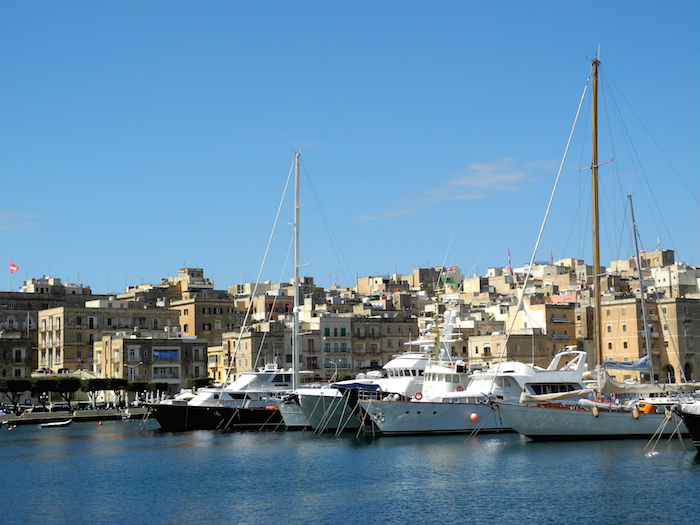 Định cư Malta AT Express