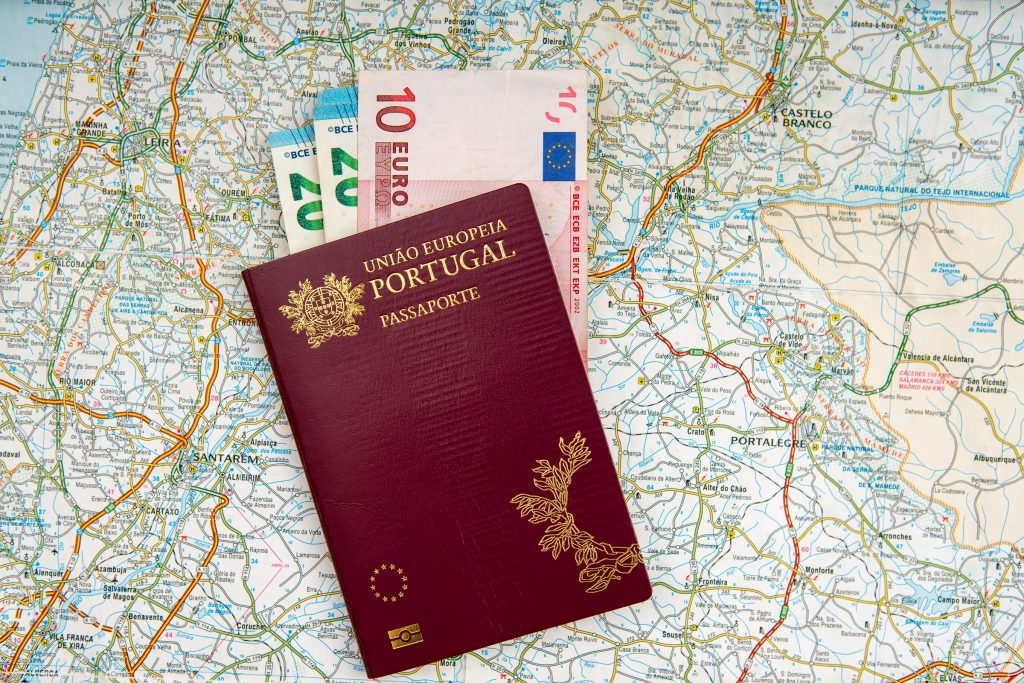 Hộ chiếu Bồ Đào Nha quyền lực ngang Mỹ – Nhập tịch dễ dàng hơn